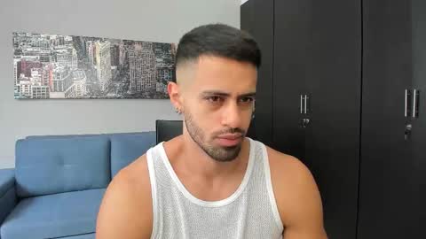 Snapshot of thiago_driussi chatting on 11, 10, 2025 thiago_driussi online show from 11, 10, 2025