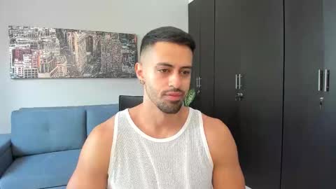 Snapshot of thiago_driussi chatting on 12, 10, 2025 thiago_driussi online show from 12, 10, 2025