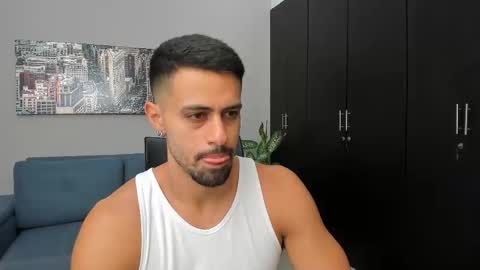 Snapshot of thiago_driussi chatting on 18, 10, 2025 thiago_driussi online show from 18, 10, 2025