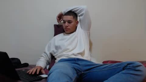 Snapshot of thiago_hot_boy chatting on 15, 12, 2024 Thiago independent model online show from 15, 12, 2024