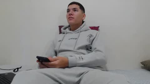 Snapshot of thiago_hot_boy chatting on 25, 1, 2025 Thiago independent model online show from 25, 1, 2025