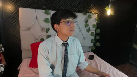 Snapshot of thiago_kozak chatting on 13, 10, 2025 thiago online show from 13, 10, 2025