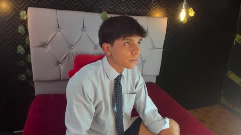 Snapshot of thiago_kozak chatting on 27, 10, 2025 thiago online show from 27, 10, 2025