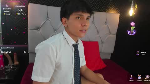 Snapshot of thiago_kozak chatting on 28, 10, 2025 thiago online show from 28, 10, 2025