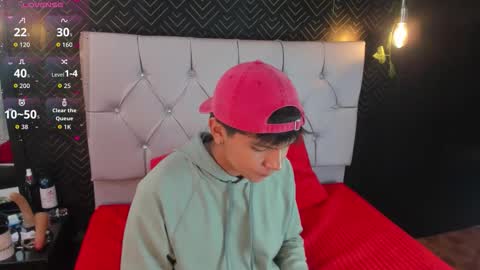 Snapshot of thiago_kozak chatting on 1, 11, 2025 thiago online show from 1, 11, 2025