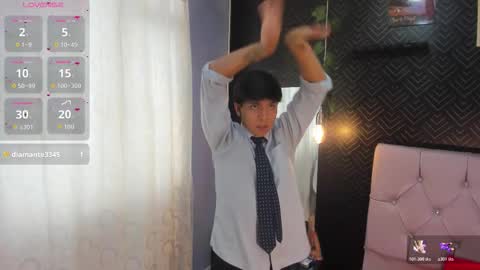 Snapshot of thiago_kozak chatting on 6, 11, 2025 thiago online show from 6, 11, 2025