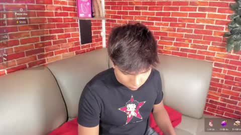 Snapshot of thiago_kozak chatting on 27, 4, 2026 thiago online show from 27, 4, 2026
