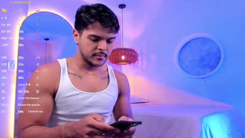 Snapshot of thiago_mercer chatting on 18, 9, 2025 Thiago online show from 18, 9, 2025