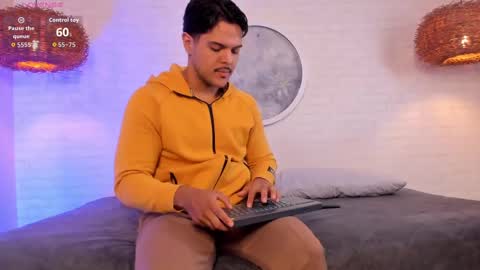 Snapshot of thiago_mercer chatting on 6, 10, 2025 Thiago online show from 6, 10, 2025