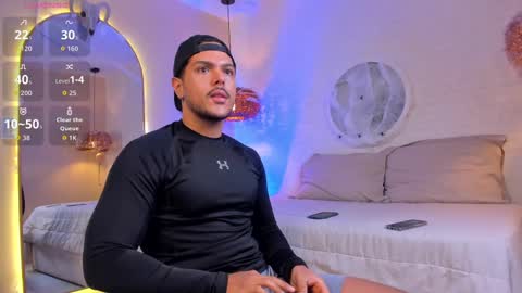 Snapshot of thiago_mercer chatting on 28, 10, 2025 Thiago online show from 28, 10, 2025