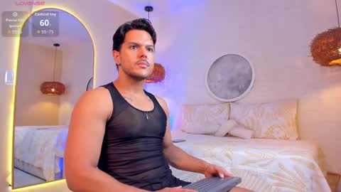 Snapshot of thiago_mercer chatting on 7, 11, 2025 Thiago online show from 7, 11, 2025