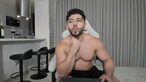 Snapshot of thiago_moretti chatting on 14, 6, 2026 THIAGO online show from 14, 6, 2026