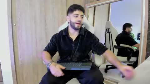 Snapshot of thiago_moretti chatting on 12, 7, 2026 THIAGO online show from 12, 7, 2026