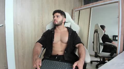 Snapshot of thiago_moretti chatting on 20, 7, 2026 THIAGO online show from 20, 7, 2026