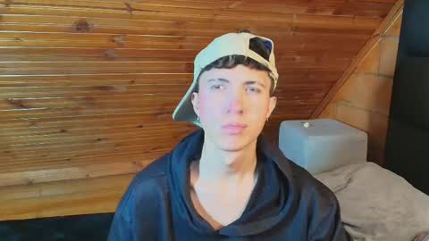 thiago_n_sam online show from 6, 11, 2025