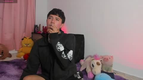 thiago_n_sam online show from 2, 4, 2026