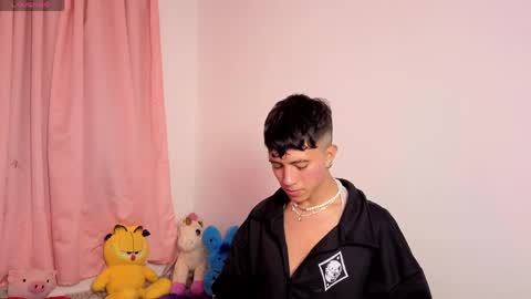 thiago_n_sam online show from 8, 4, 2026