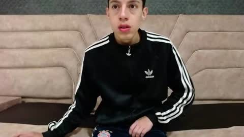 Snapshot of thiagos19 chatting on 7, 7, 2026 Thiago online show from 7, 7, 2026