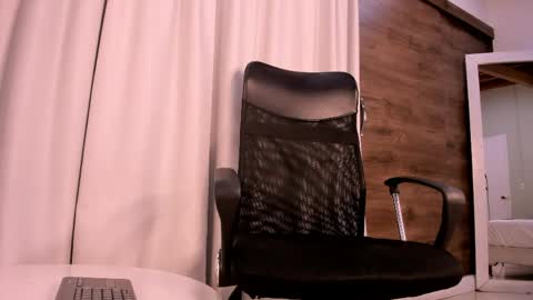 thiagovega_ online show from 11, 5, 2026