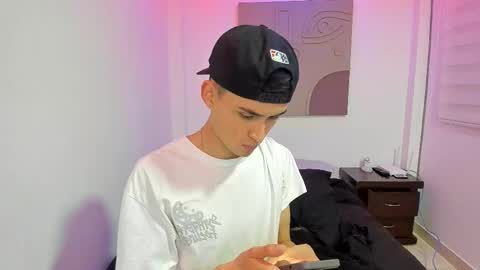 Thiago Wells online show from 12, 3, 2025