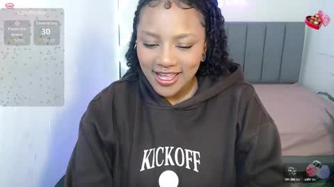 Snapshot of thiana_tay chatting on 14, 10, 2025 thiana online show from 14, 10, 2025