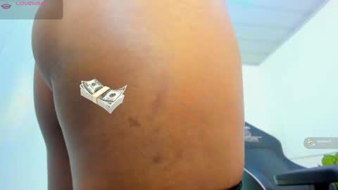 Snapshot of thiana_tay chatting on 24, 10, 2025 thiana online show from 24, 10, 2025