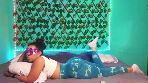 Snapshot of thicc_queen_the_rascal chatting on 15, 9, 2025 Thicc Queen The Rascal online show from 15, 9, 2025