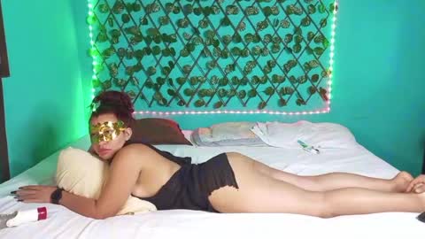 Snapshot of thicc_queen_the_rascal chatting on 28, 9, 2025 Thicc Queen The Rascal online show from 28, 9, 2025