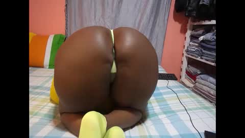 thick_sweet_ass online show from 3, 2, 2025