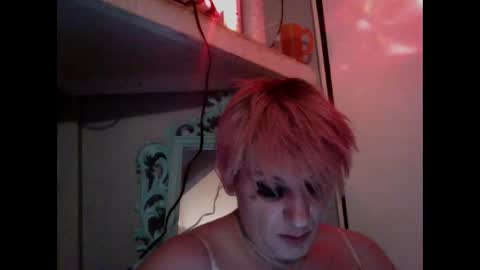 Snapshot of thickandjuicy2100 chatting on 23, 11, 2025 thickandjuicy2100 online show from 23, 11, 2025