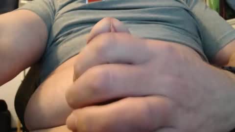 Snapshot of thickcock369 chatting on 26, 11, 2025 JerkWhileIWork online show from 26, 11, 2025