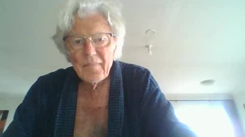 Snapshot of thickcockat71 chatting on 31, 10, 2025 Thickcockat71 online show from 31, 10, 2025