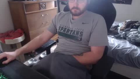 Snapshot of thickgarrett chatting on 13, 2, 2025 thickgarrett online show from 13, 2, 2025