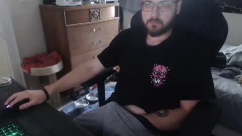 Snapshot of thickgarrett chatting on 21, 9, 2025 thickgarrett online show from 21, 9, 2025