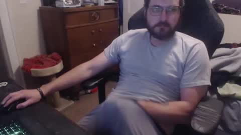 Snapshot of thickgarrett chatting on 14, 11, 2025 thickgarrett online show from 14, 11, 2025
