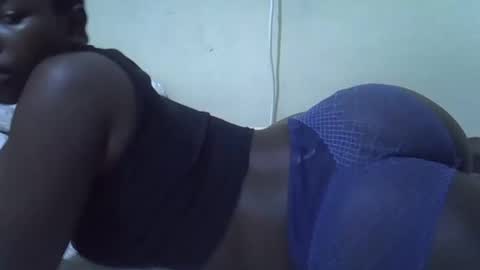 Snapshot of thickianah376 chatting on 17, 4, 2026 thickianah376 online show from 17, 4, 2026