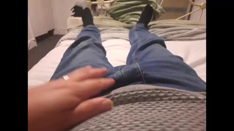 Snapshot of thicksingarters chatting on 19, 9, 2025 thicksingarters online show from 19, 9, 2025