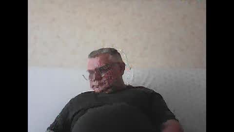 Snapshot of thierrysymp chatting on 7, 10, 2025 Thierrysymp online show from 7, 10, 2025