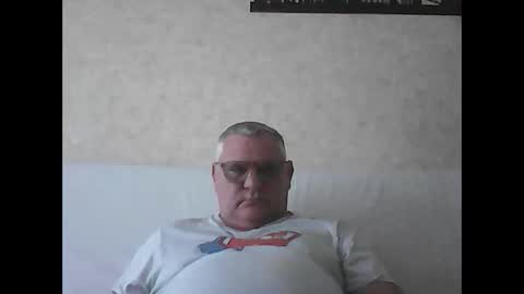 Snapshot of thierrysymp chatting on 12, 10, 2025 Thierrysymp online show from 12, 10, 2025
