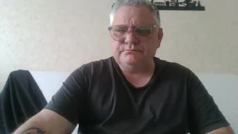 Snapshot of thierrysymp chatting on 2, 5, 2026 Thierrysymp online show from 2, 5, 2026