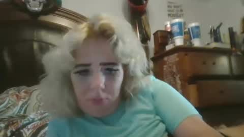 Snapshot of thiggy69 chatting on 24, 6, 2026 lola...and...thiggy online show from 24, 6, 2026