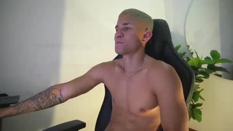 thin_tommy11 online show from 11, 2, 2026