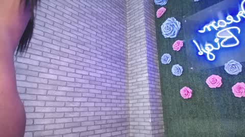 Snapshot of thiny_s chatting on 4, 12, 2024 thiny s online show from 4, 12, 2024