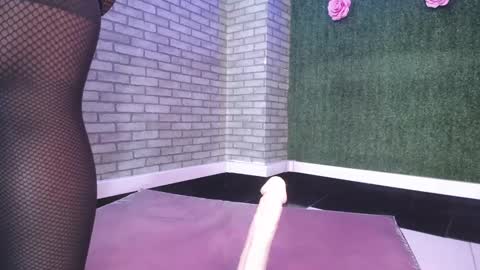 Snapshot of thiny_s chatting on 7, 12, 2024 thiny s online show from 7, 12, 2024