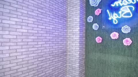 Snapshot of thiny_s chatting on 13, 12, 2024 thiny s online show from 13, 12, 2024