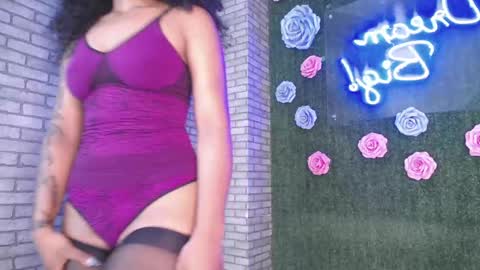 Snapshot of thiny_s chatting on 16, 12, 2024 thiny s online show from 16, 12, 2024