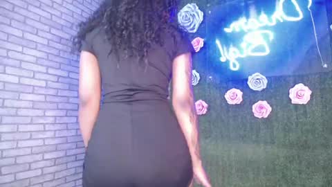 Snapshot of thiny_s chatting on 20, 12, 2024 thiny s online show from 20, 12, 2024