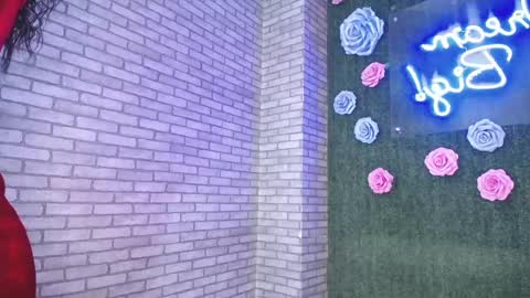 Snapshot of thiny_s chatting on 22, 12, 2024 thiny s online show from 22, 12, 2024