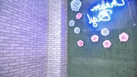 Snapshot of thiny_s chatting on 24, 12, 2024 thiny s online show from 24, 12, 2024