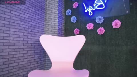 Snapshot of thiny_s chatting on 30, 12, 2024 thiny s online show from 30, 12, 2024